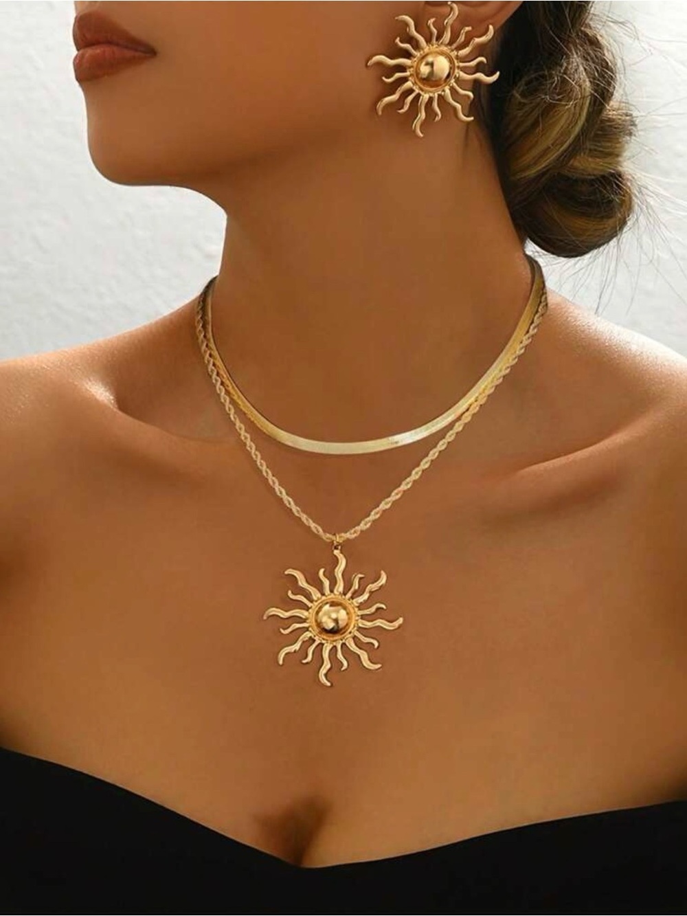Gold Sunburst Necklace and Earrings Set - Elegant Women Jewelry